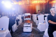 云迹科技正在深圳成了以“智汇科技星火